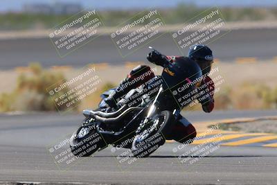 media/Oct-08-2022-SoCal Trackdays (Sat) [[1fc3beec89]]/Turn 14 (1050am)/